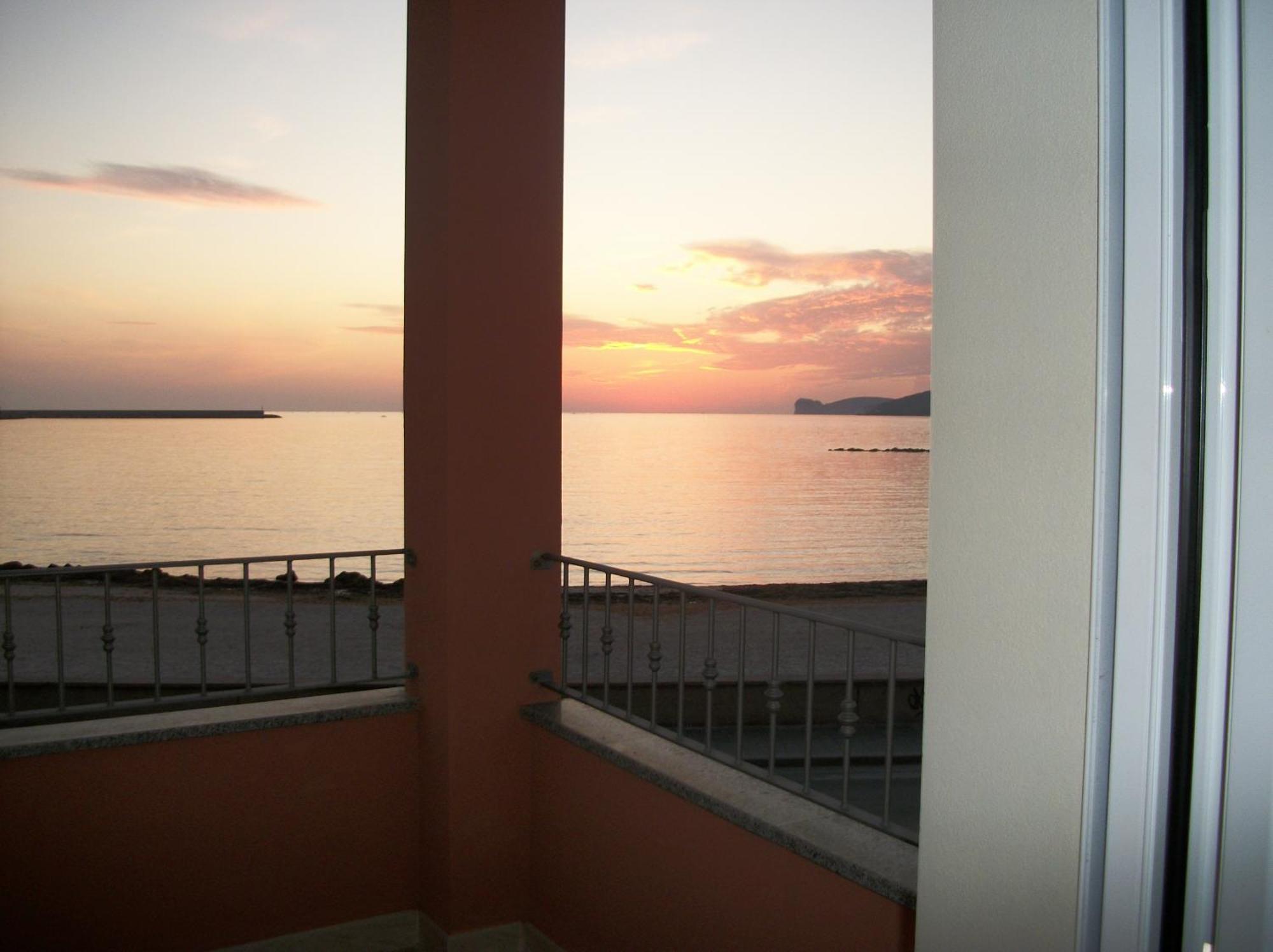 Guest House Sea Rooms Alghero Buitenkant foto